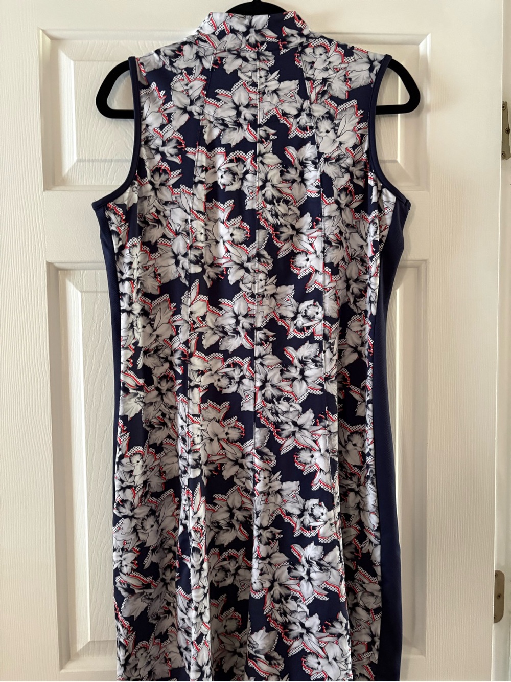 Navy Floral Tail Sleeveless Golf Dress